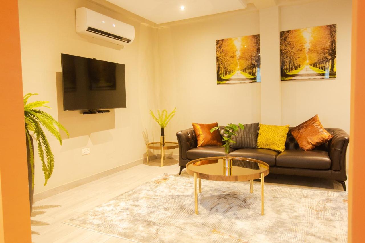 Accra Luxury Homes @ Achimota Lapaz Bagian luar foto