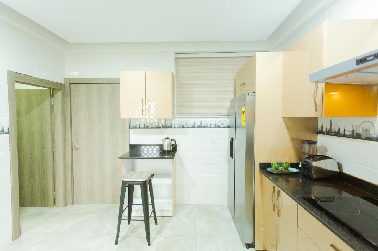 Accra Luxury Homes @ Achimota Lapaz Bagian luar foto
