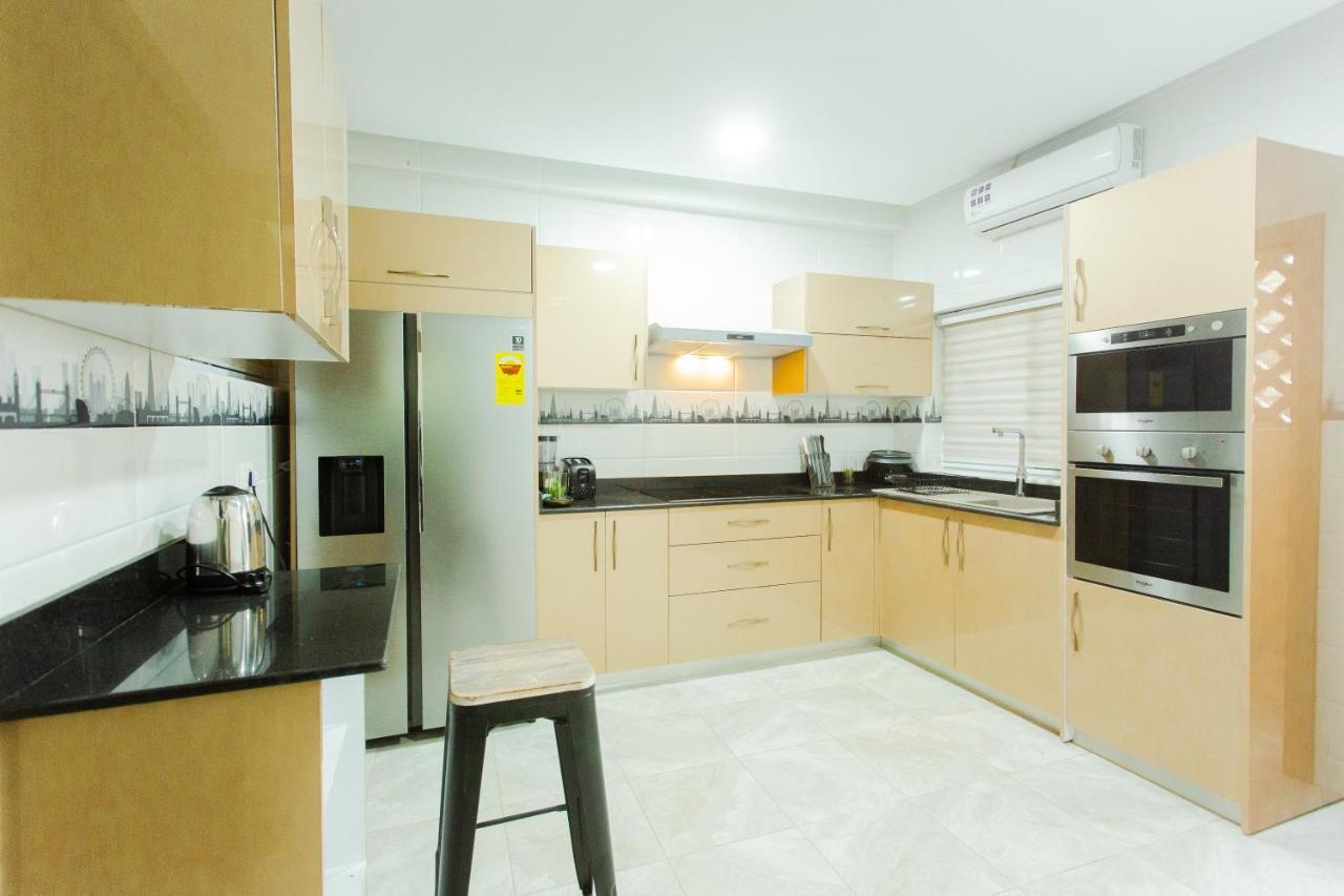 Accra Luxury Homes @ Achimota Lapaz Bagian luar foto